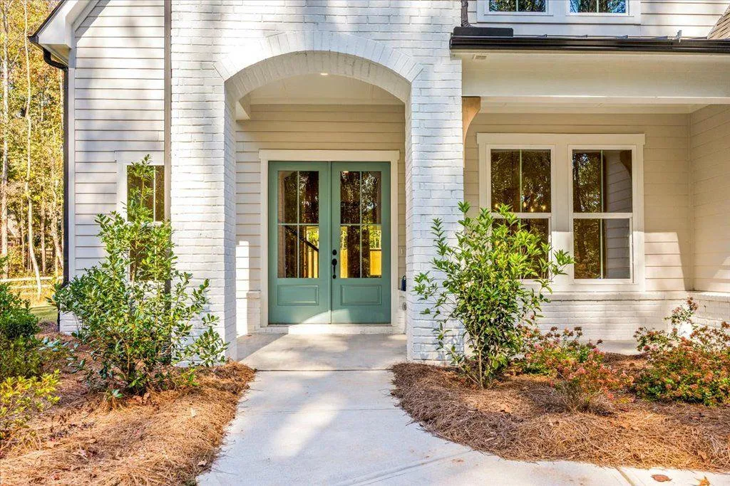 Gainesville, Georgia 30506, United States, 5 Bedrooms Bedrooms, ,5 BathroomsBathrooms,Residential,Active,174075