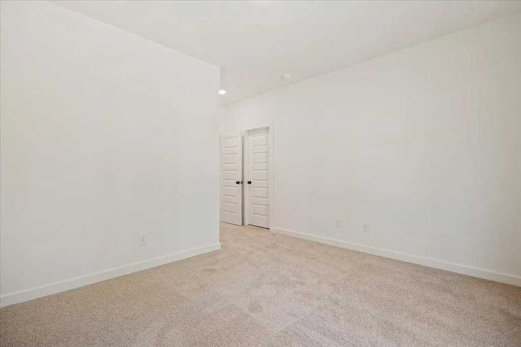 Gainesville, Georgia 30506, United States, 5 Bedrooms Bedrooms, ,5 BathroomsBathrooms,Residential,Active,174075