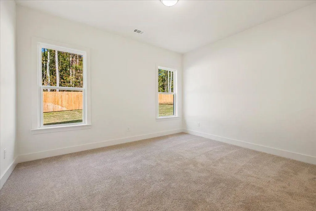 Gainesville, Georgia 30506, United States, 5 Bedrooms Bedrooms, ,5 BathroomsBathrooms,Residential,Active,174075