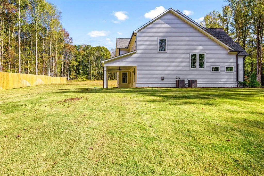 Gainesville, Georgia 30506, United States, 5 Bedrooms Bedrooms, ,5 BathroomsBathrooms,Residential,Active,174075