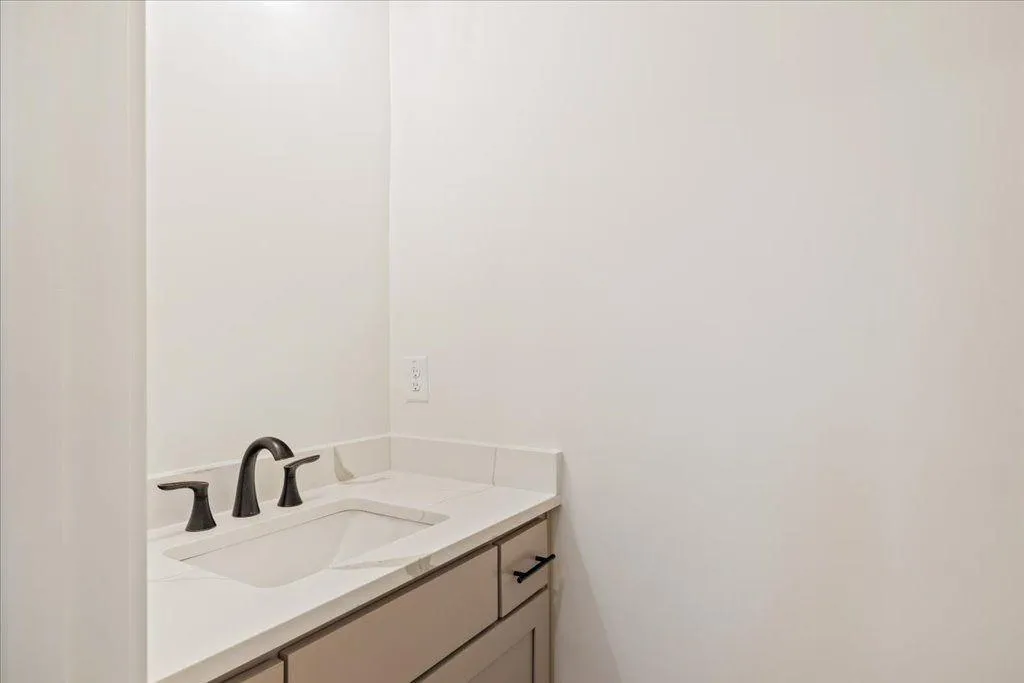 Gainesville, Georgia 30506, United States, 5 Bedrooms Bedrooms, ,5 BathroomsBathrooms,Residential,Active,174075