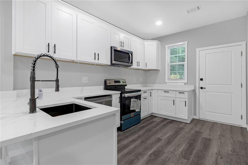 1055 Mayson Turner Road, Atlanta, Georgia image 10