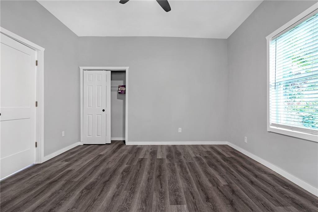1055 Mayson Turner Road, Atlanta, Georgia image 11