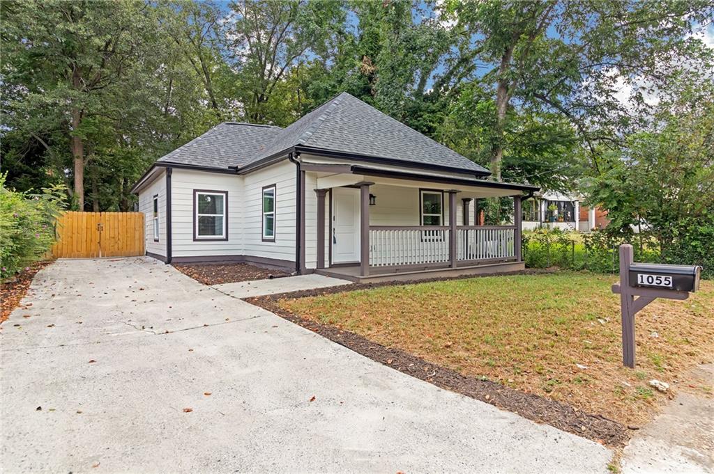 1055 Mayson Turner Road, Atlanta, Georgia image 2