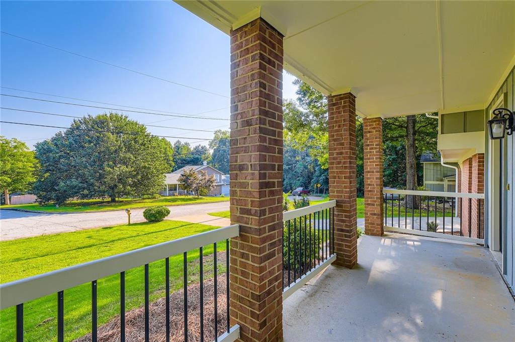 2365 Rock Hollow Drive