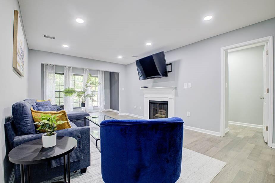24317 Plantation Drive NE 317