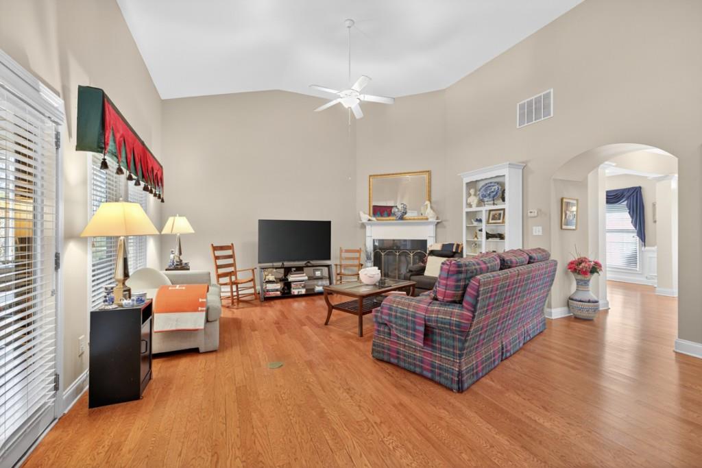 Willoughby Cove - Residential