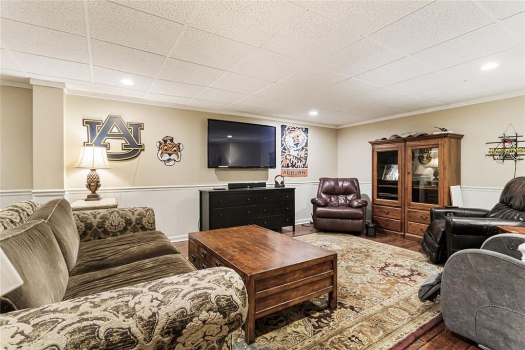 SIBLEY FOREST - Residential Lease