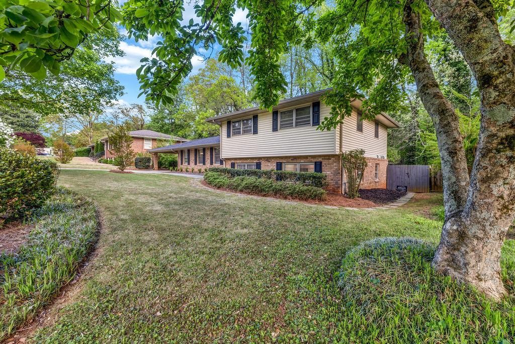 2921 Country Squire Lane, Decatur, Georgia image 3