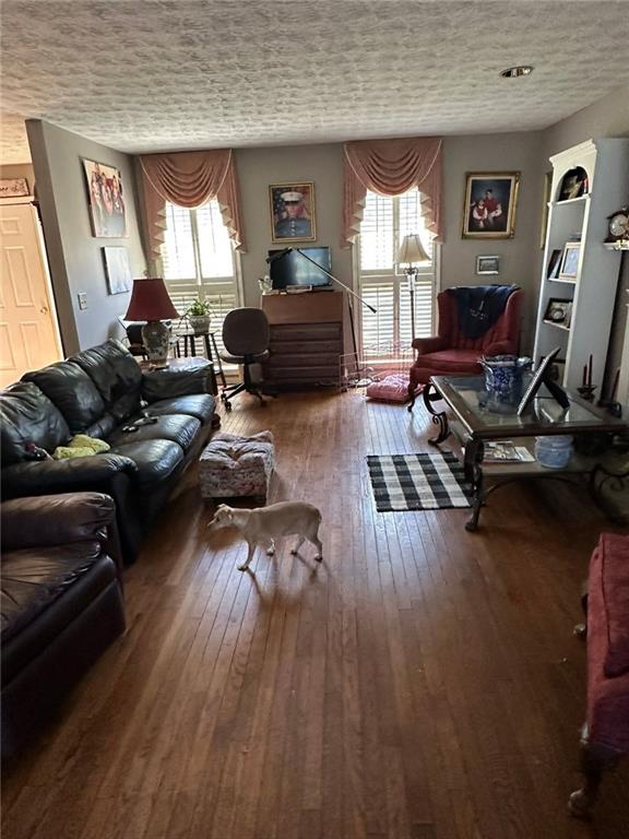 209 PARKVIEW Drive