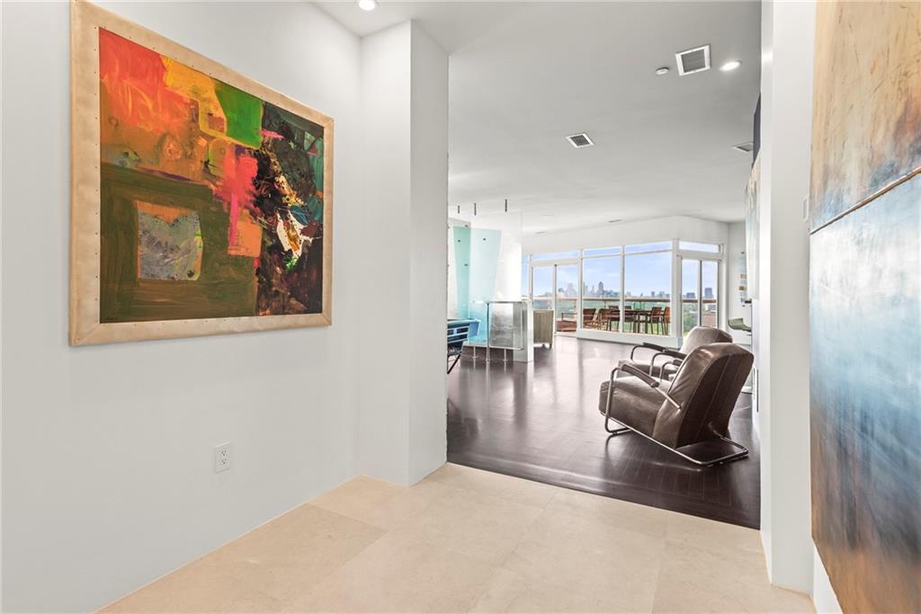 2881 Peachtree Road NE 2304
