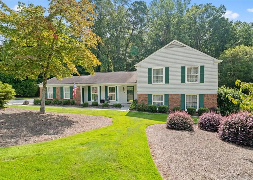 Marietta, Georgia 30067, United States, 4 Bedrooms Bedrooms, ,3 BathroomsBathrooms,Residential,Active,206075 Marietta, Georgia 30067, United States, 4 Bedrooms Bedrooms, ,3 BathroomsBathrooms,Residential,Active,206075