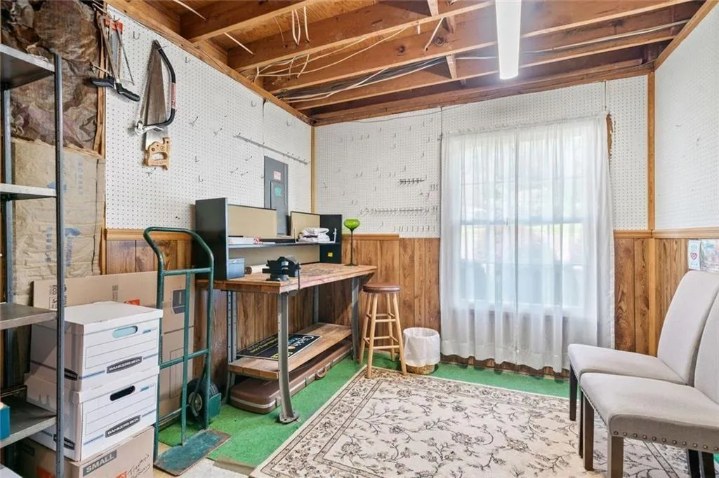 Marietta, Georgia 30067, United States, 4 Bedrooms Bedrooms, ,3 BathroomsBathrooms,Residential,Active,206075