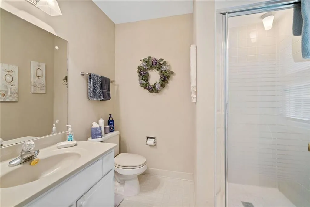 Marietta, Georgia 30067, United States, 4 Bedrooms Bedrooms, ,3 BathroomsBathrooms,Residential,Active,206075