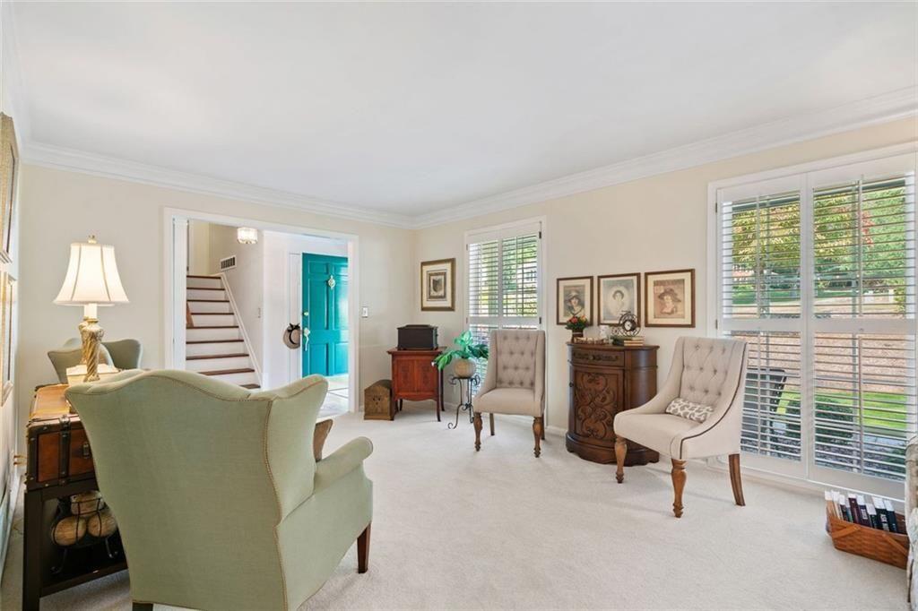 237 Lamplighter Lane SE