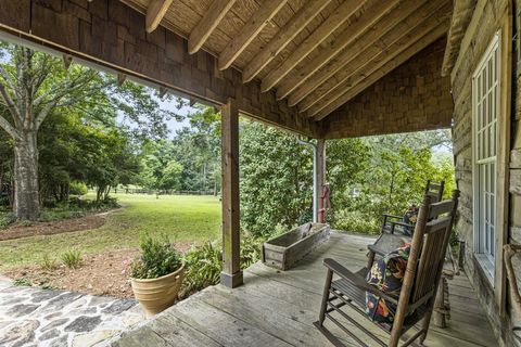 A home in Dawsonville