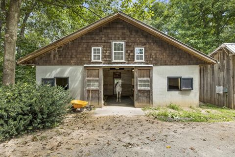 A home in Dawsonville