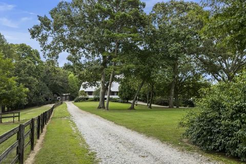 A home in Dawsonville