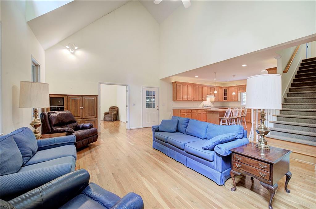 312 Lake View Trace