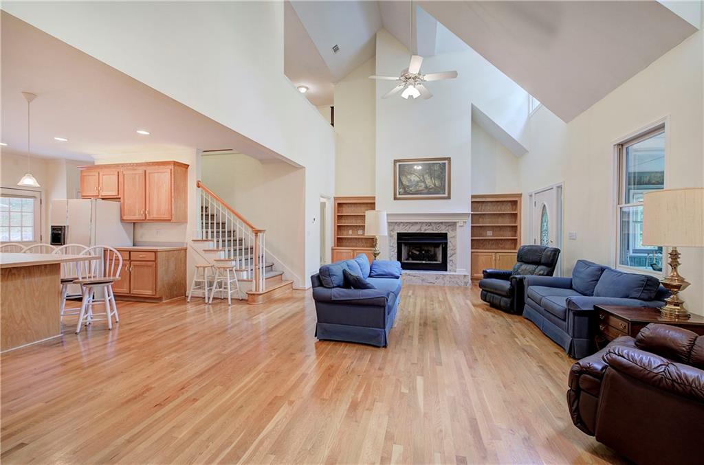 312 Lake View Trace