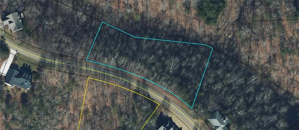 Come see this beautiful lot within Hunters Ridge! Bring your builder to this established neighborhood with no HOA! This awesome basement lot has amazing seasonal views. This neighborhood is minutes from downtown Jasper, schools, and shopping.