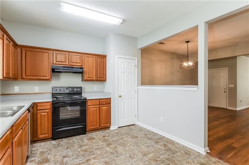 112 Hawkeye Lane, Conyers, Georgia image 6