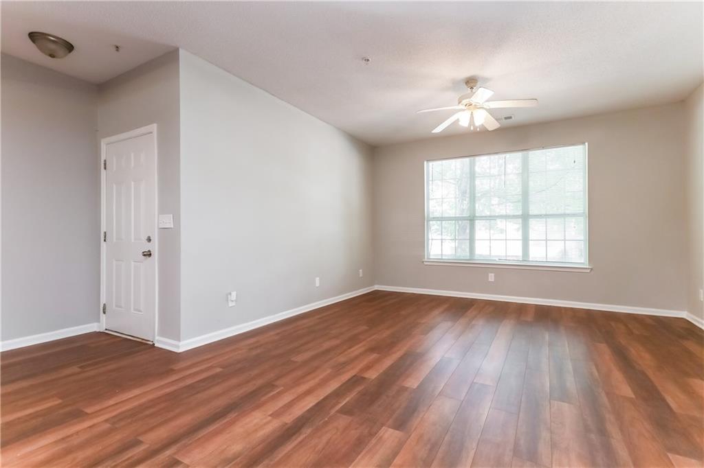 112 Hawkeye Lane, Conyers, Georgia image 2