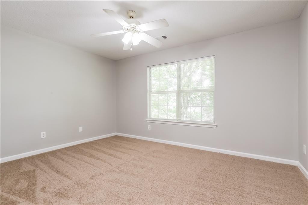 112 Hawkeye Lane, Conyers, Georgia image 9