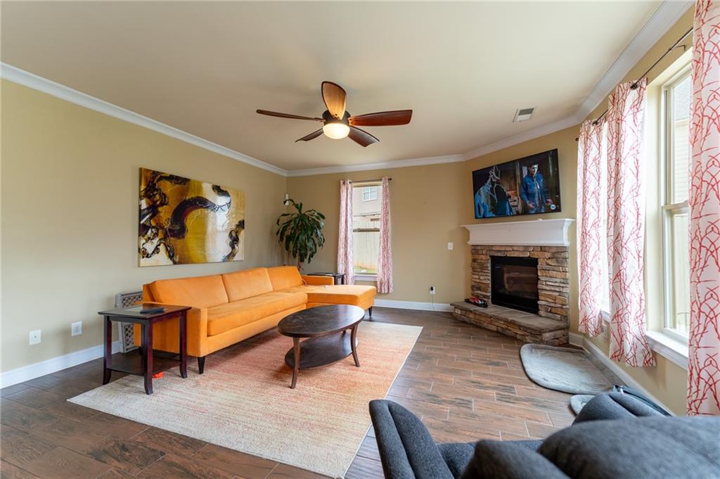 366 Highbranch Circle, Lawrenceville, Georgia image 9