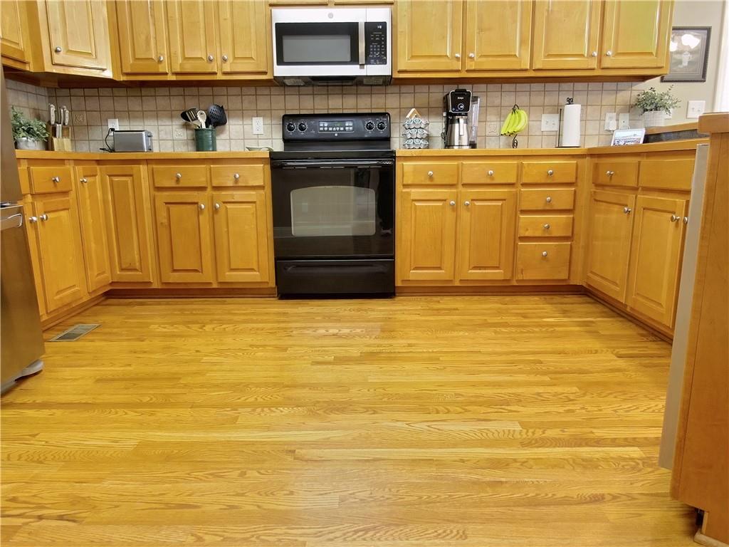 4895 Smokestone Drive, Douglasville, Georgia image 11