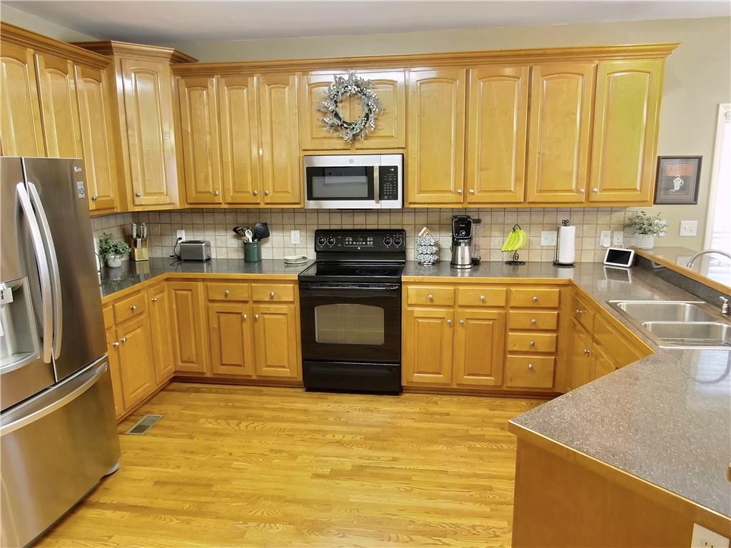 4895 Smokestone Drive, Douglasville, Georgia image 10