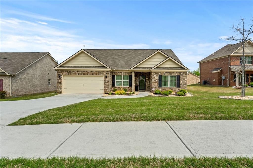 119 Saint Margrit Circle, Stockbridge, Georgia image 2