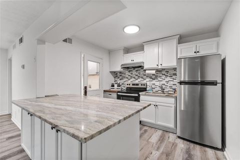 Condo For Sale - 1382 Branch Drive<br/> Tucker, GA 30084