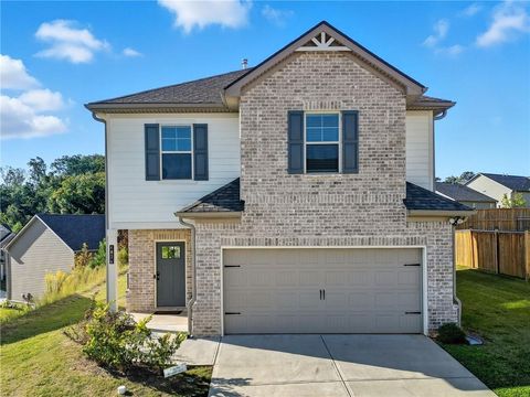 Homes For Sale - 4826 Elm Leaf Drive<br/> Atlanta, GA 30331