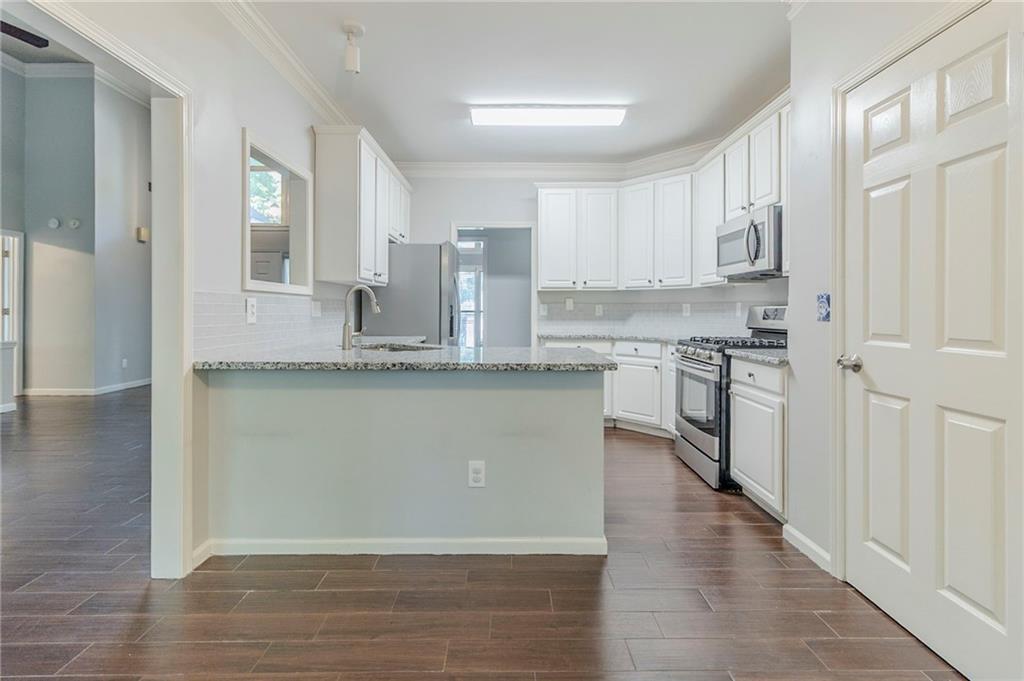 5335 Lexington View Place