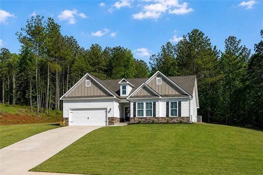 1537 Ridgewood Court