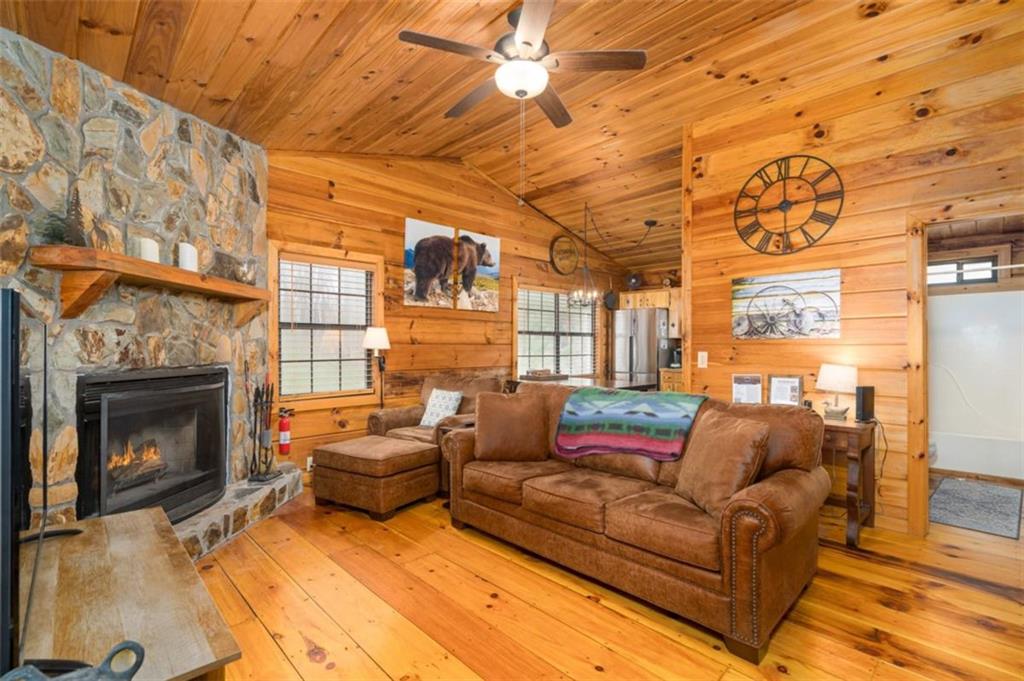 1350 Cherry Lake Drive, Blue Ridge, Georgia image 15