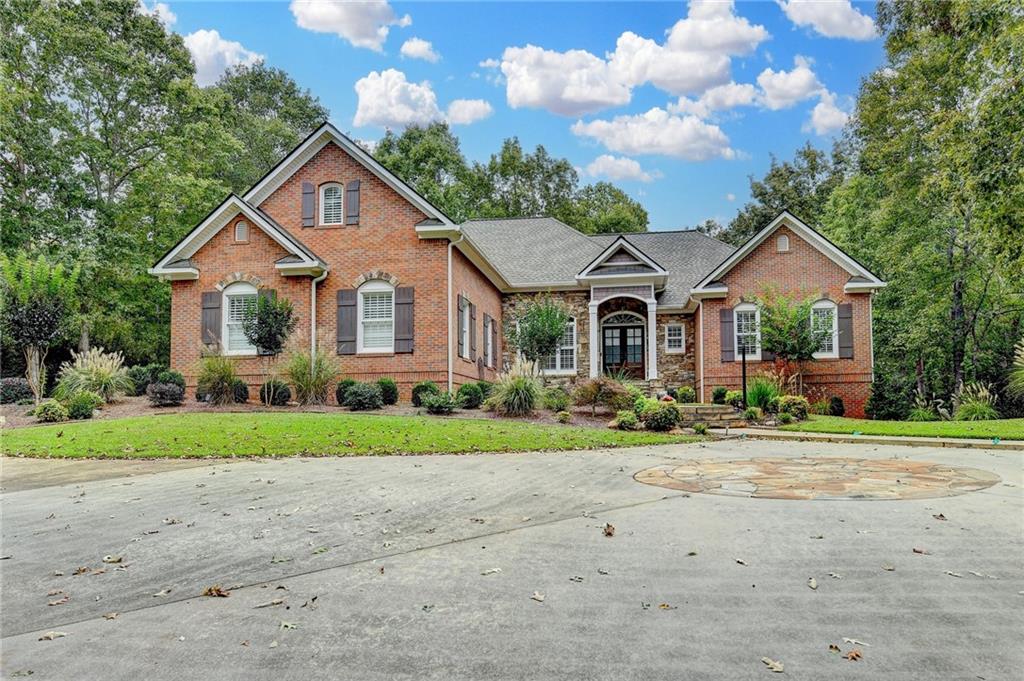255 Laurel Place Drive
