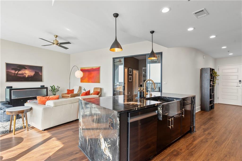 1080 Peachtree Street NE 2709