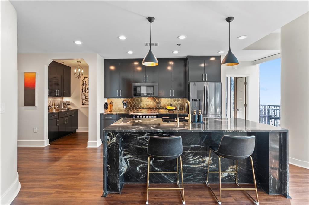 1080 Peachtree Street NE 2709