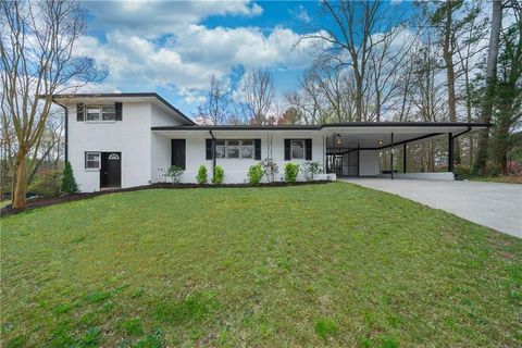 Photo of 3400 Lower Roswell Road, Marietta, GA 30068 (MLS # 7743916)