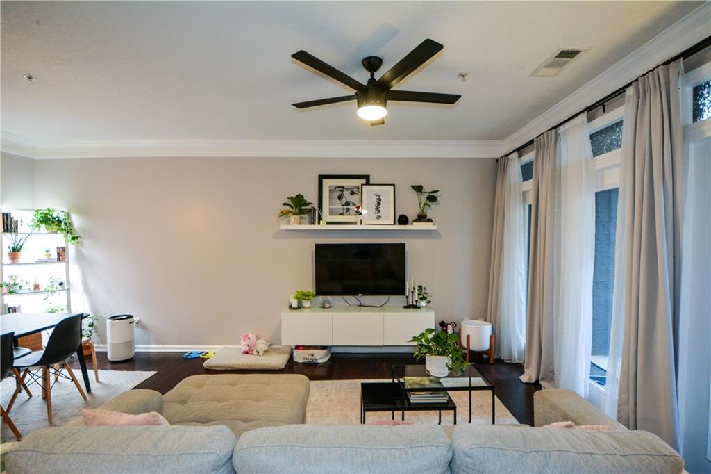 400 17th Street NW 1219