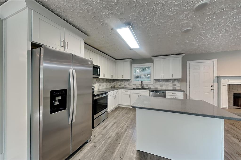 466 Ladora Drive
