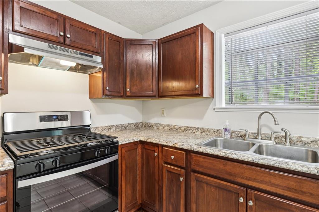 3479 Portsmouth Circle, Lithonia, Georgia image 22
