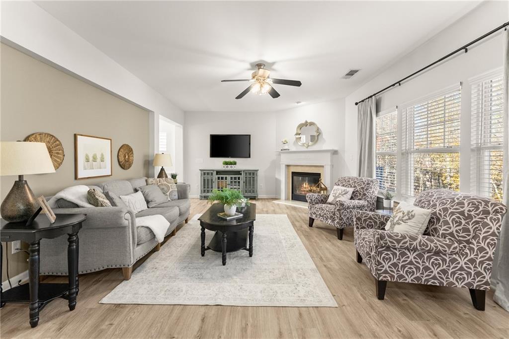 7876 Keepsake Lane, Flowery Branch, Georgia image 8