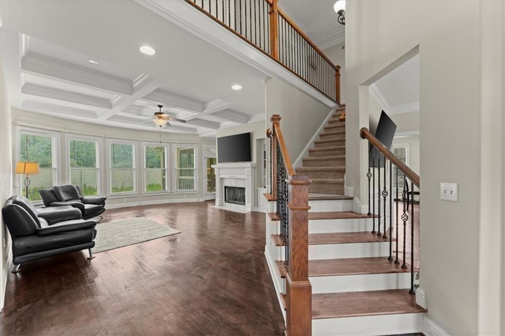 4562 Worthings Drive