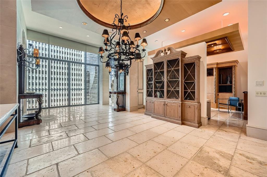 147 15th Street NE 16C