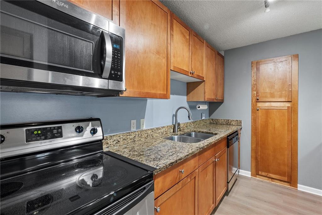 Lenox Green - Residential