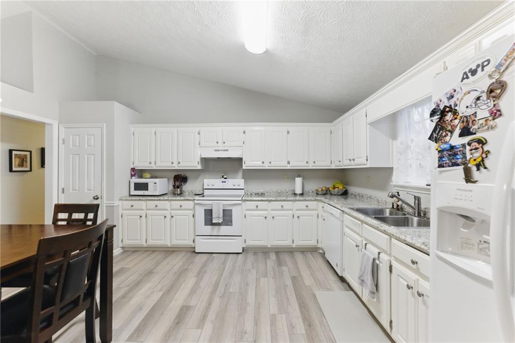5945 Jim Crow Road, Flowery Branch, Georgia image 15