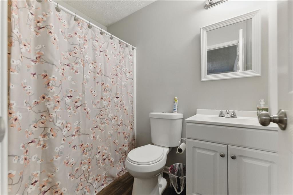 5945 Jim Crow Road, Flowery Branch, Georgia image 28